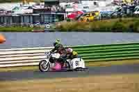 Vintage-motorcycle-club;eventdigitalimages;mallory-park;mallory-park-trackday-photographs;no-limits-trackdays;peter-wileman-photography;trackday-digital-images;trackday-photos;vmcc-festival-1000-bikes-photographs